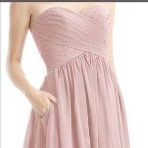 👗 brand NWT Lilly Blush dress